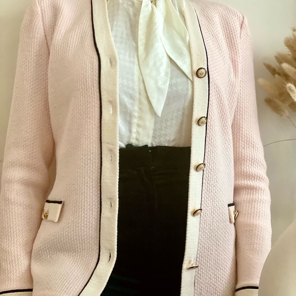 SOLD Vintage St. John Pastel Pink Long Sleeve Knit - Picture 4 of 7